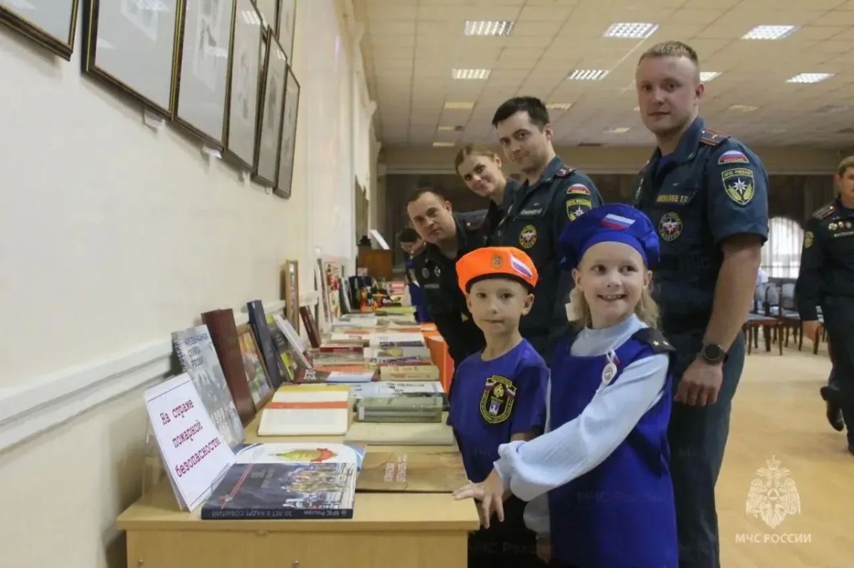 В Орле открылась выставка к 99-летию Государственного пожарного надзора В Орле открылась выставка к 99-летию Государственного пожарного надзора