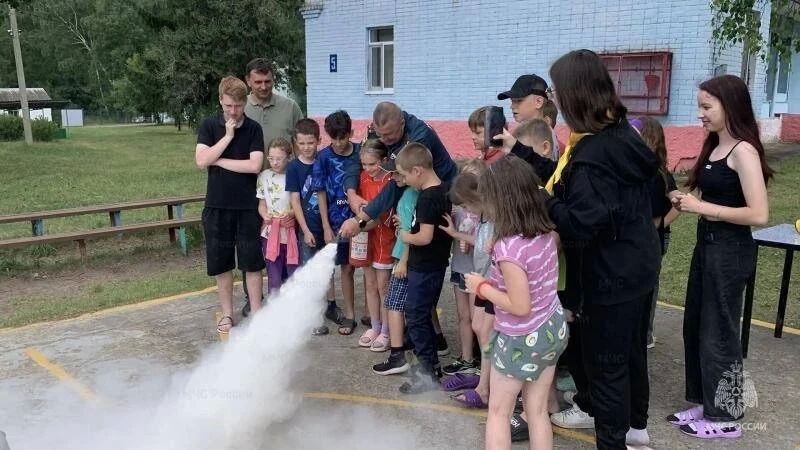 В детском лагере «Солнечный» в Кромском районе прошел День безопасности от МЧС России В детском лагере «Солнечный» в Кромском районе прошел День безопасности от МЧС России