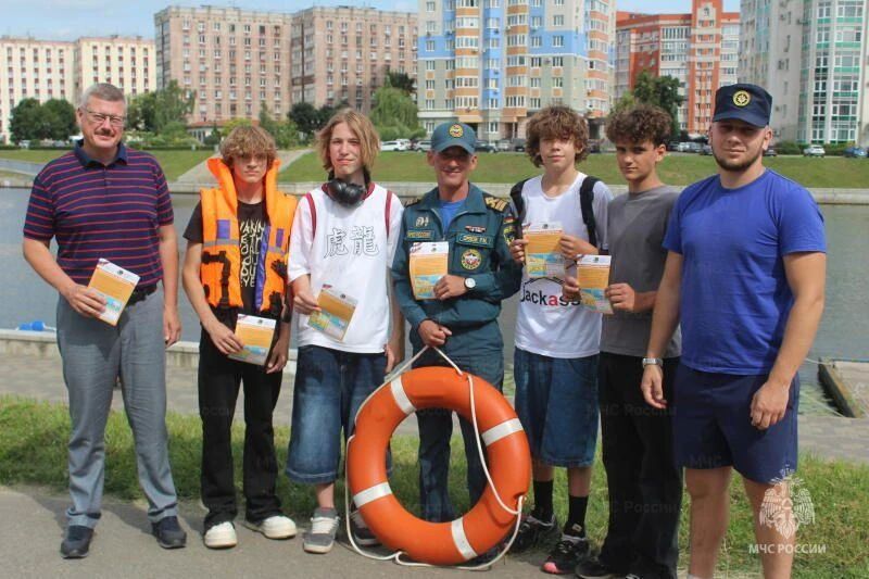 В Орле прошел совместный профрейд сотрудников МЧС России и Уполномоченного по правам ребёнка В Орле прошел совместный профрейд сотрудников МЧС России и Уполномоченного по правам ребёнка