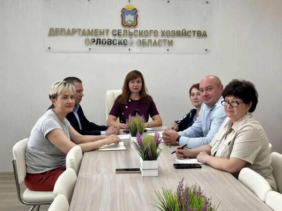 Аграрии Орловской области уже намолотили первые 40 тысяч тонн пшеницы Аграрии Орловской области уже намолотили первые 40 тысяч тонн пшеницы
