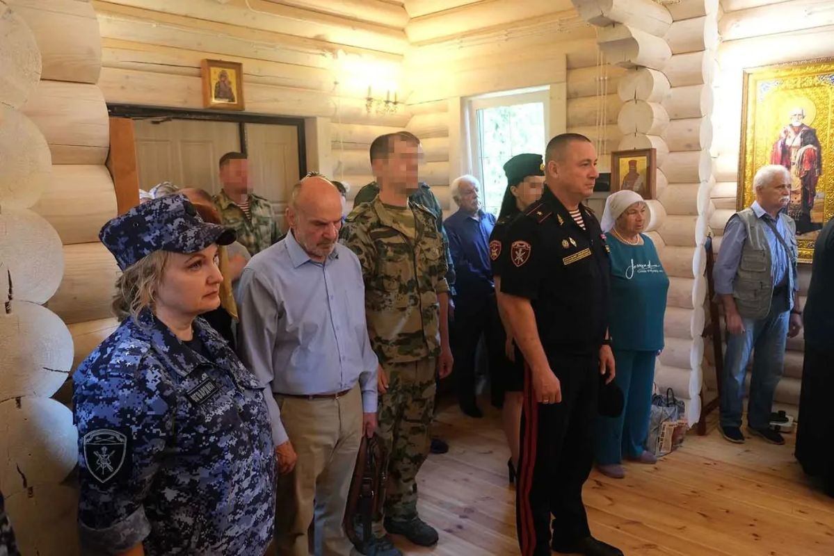 В Орле открыли храм в честь небесного покровителя Росгвардии В Орле открыли храм в честь небесного покровителя Росгвардии