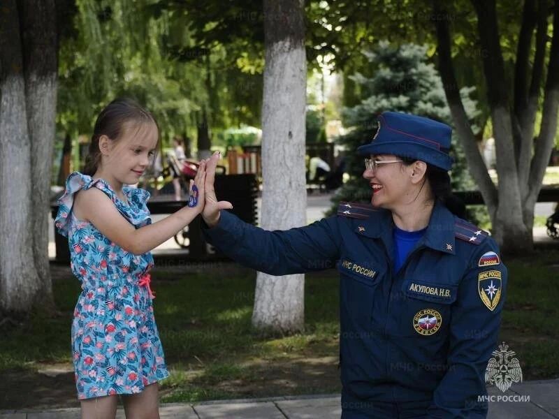 В Орле сотрудники МЧС России провели мастер-класс по оказанию психологической и первой помощи, пострадавшим в ЧС В Орле сотрудники МЧС России провели мастер-класс по оказанию психологической и первой помощи, пострадавшим в ЧС