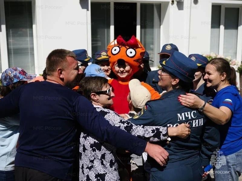 В Орле сотрудники МЧС России провели мастер-класс по оказанию психологической и первой помощи, пострадавшим в ЧС В Орле сотрудники МЧС России провели мастер-класс по оказанию психологической и первой помощи, пострадавшим в ЧС