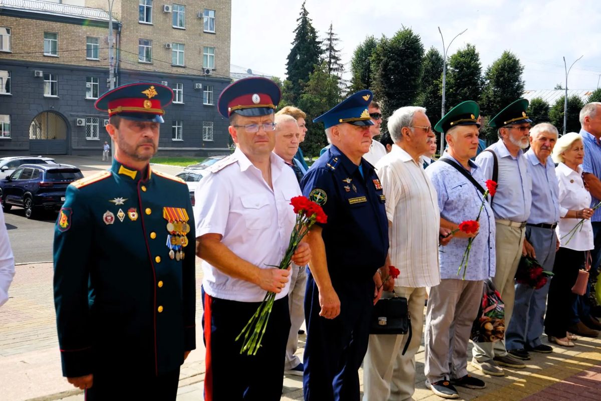 Память, которая объединяет поколения Память, которая объединяет поколения