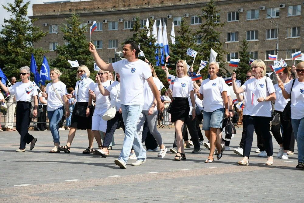 Труженики региона отметили День города Орла парадом предприятий Труженики региона отметили День города Орла парадом предприятий