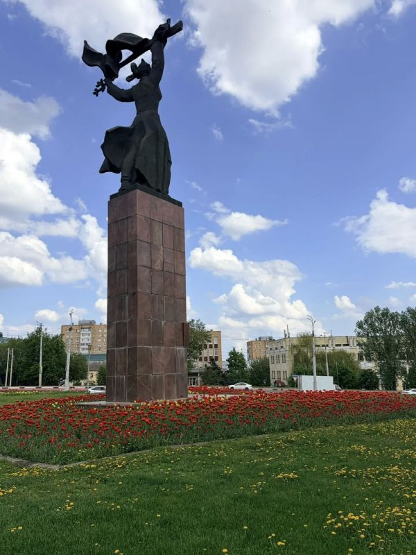 460 лет любимому городу. Сегодня Орлу исполнилось 460 лет 460 лет любимому городу. Сегодня Орлу исполнилось 460 лет