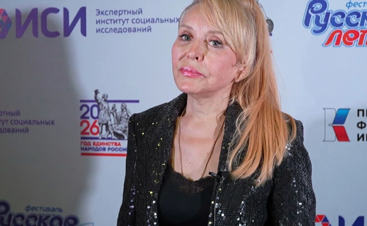 Площадь Ленина в Орле собрала почти 10 тысяч человек на праздничном концерте Площадь Ленина в Орле собрала почти 10 тысяч человек на праздничном концерте
