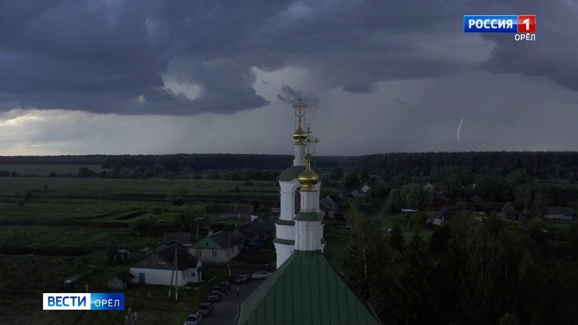 Ураган оставил без света 16 тысяч жителей Орловской области