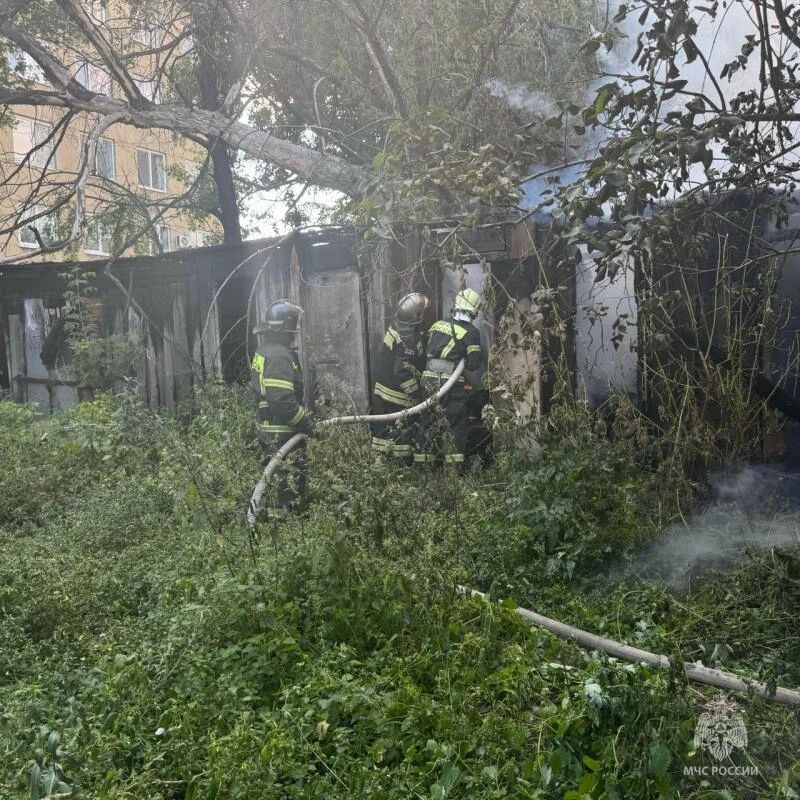 В минувший понедельник подтвердилось 4 термоточки, изъяли ВОП времен войны, тушили хозпостройки в центре Орла За прошедшие сутки орловские пожарно-спасательные подразделения выезжали 21 раз, из них 15 выездов на ликвидацию... В минувший понедельник подтвердилось 4 термоточки, изъяли ВОП времен войны, тушили хозпостройки в центре Орла За прошедшие сутки орловские пожарно-спасательные подразделения выезжали 21 раз, из них 15 выездов на ликвидацию...