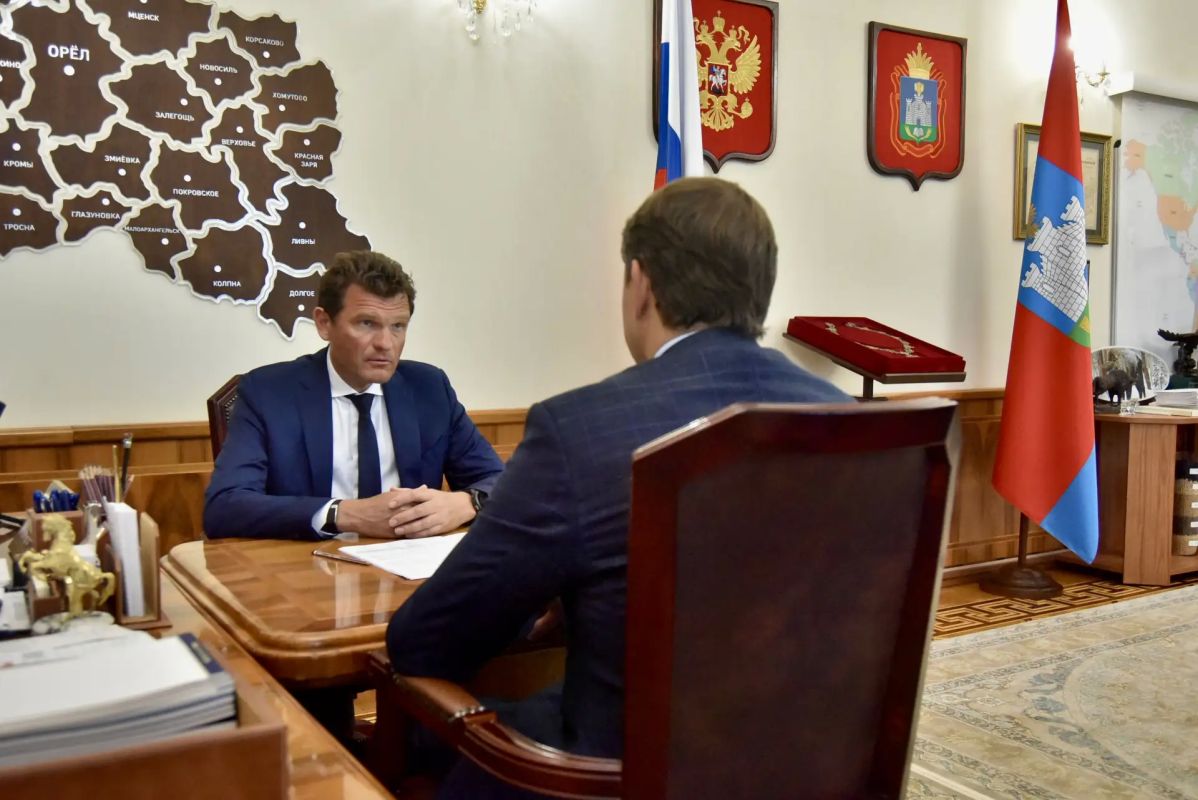 Андрей Клычков: Обсудил со своим заместителем – руководителем Представительства Орловской области при Правительстве Российской Федерации Александром Петровичем Бирюковым ключевые направления работы: развитие инвестиционного... Андрей Клычков: Обсудил со своим заместителем – руководителем Представительства Орловской области при Правительстве Российской Федерации Александром Петровичем Бирюковым ключевые направления работы: развитие инвестиционного...