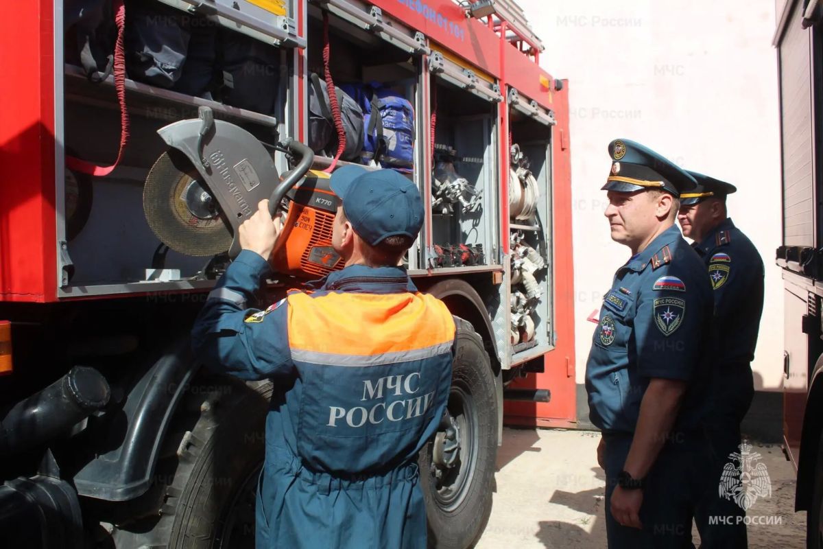 В Орловском МЧС проверили готовность аэромобильной группировки В Орловском МЧС проверили готовность аэромобильной группировки