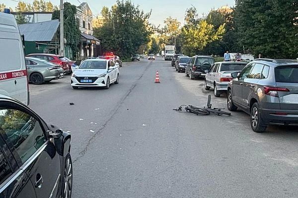 24 ДТП в Орловской области, пятеро пострадавших» Подзаголовок: «Три аварии с ранеными — от столкновения на перекрёстке до наезда на велосипедиста: хроника происшествий и предупреждение ГИБДД 24 ДТП в Орловской области, пятеро пострадавших» Подзаголовок: «Три аварии с ранеными — от столкновения на перекрёстке до наезда на велосипедиста: хроника происшествий и предупреждение ГИБДД