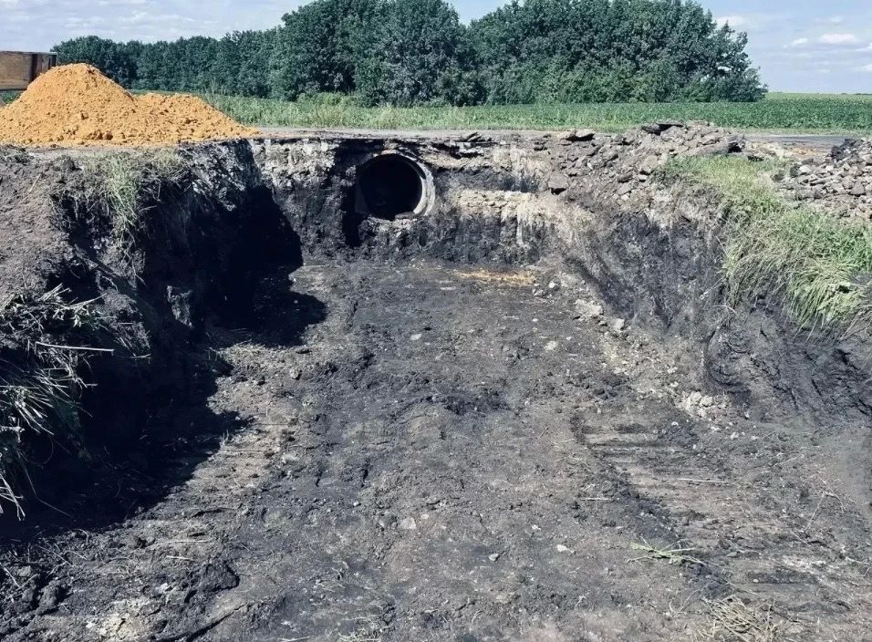 К концу сентября в Ливенском районе отремонтируют 7 километров автодороги Ливны — Навесное К концу сентября в Ливенском районе отремонтируют 7 километров автодороги Ливны — Навесное