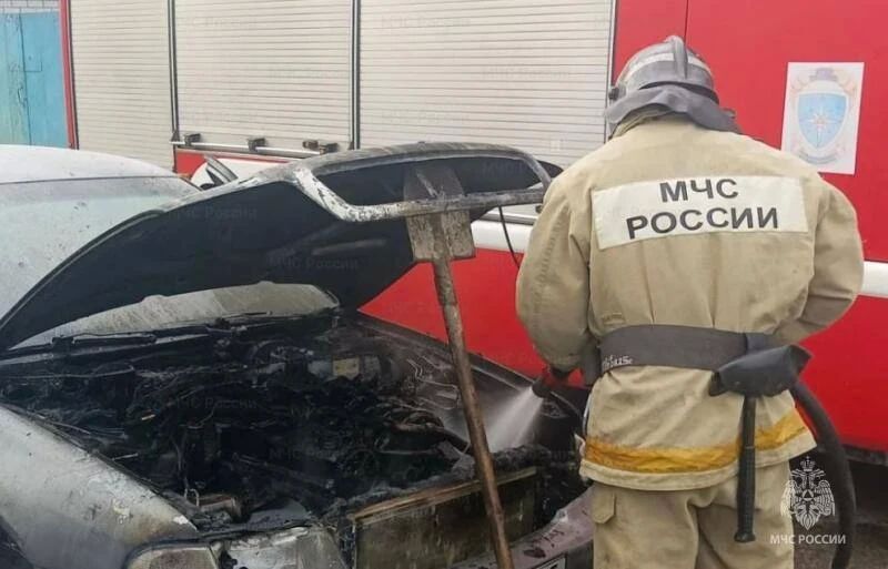 18 выездов за сутки: большая часть выездов на помощь населению За прошедшие сутки орловские пожарно-спасательные подразделения выезжали 18 раз, из них 7 выездов на ликвидацию возгораний, 11 выездов на различные...