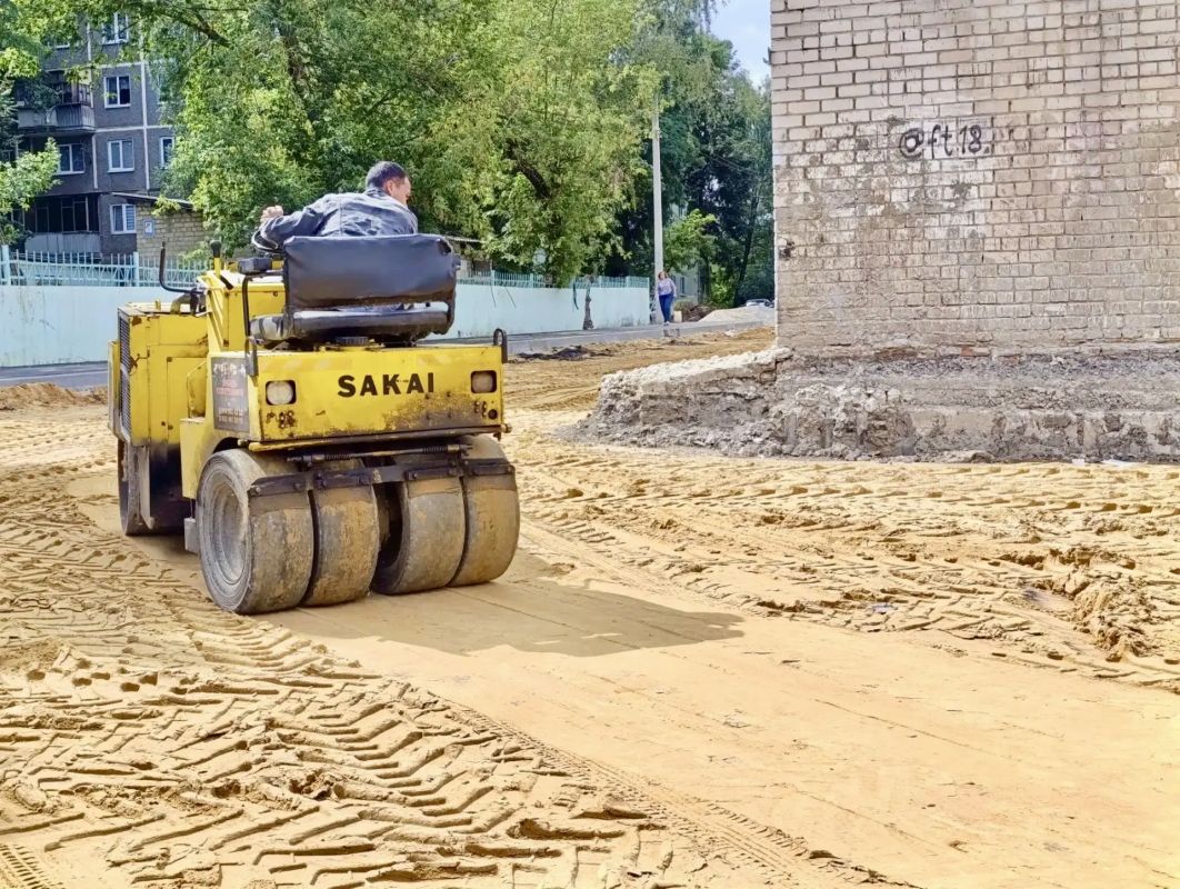 В переулке Николая Кузнецова продолжается капремонт В переулке Николая Кузнецова продолжается капремонт