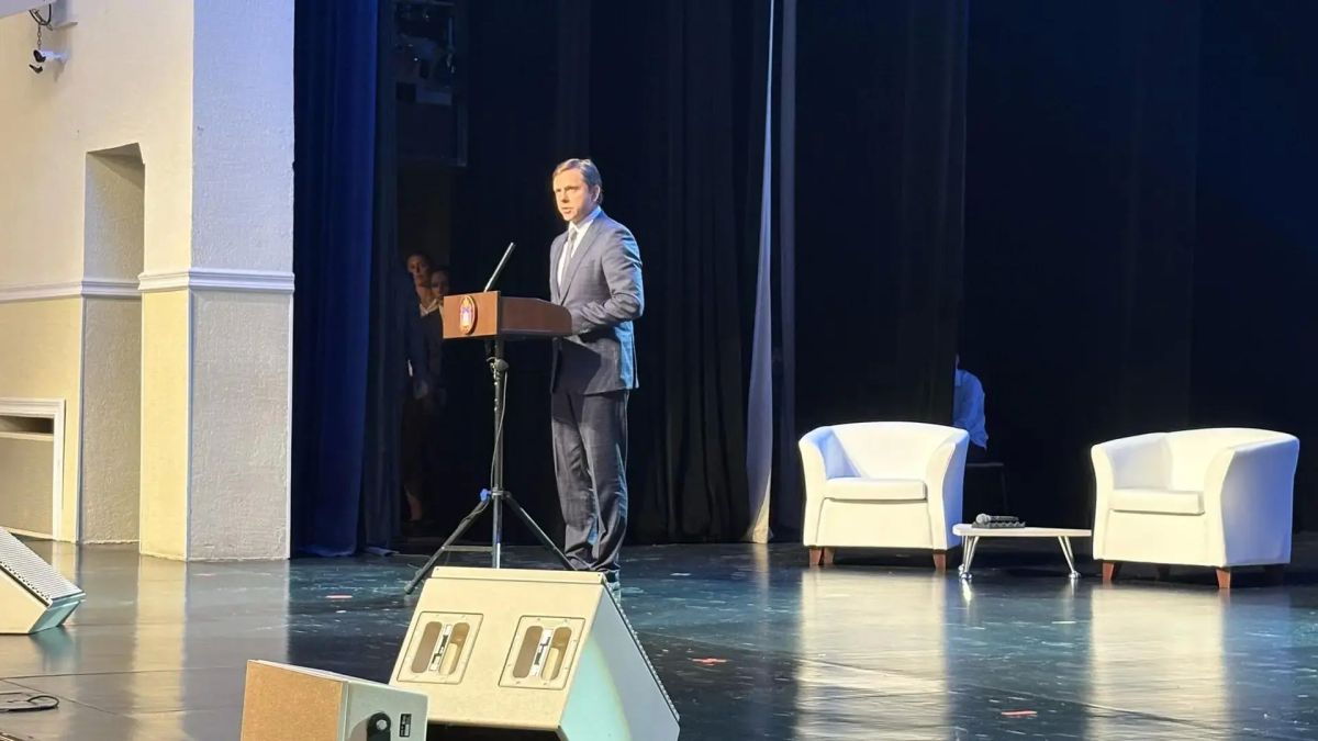 Педагоги Орловской области получат премии к 1 сентября Педагоги Орловской области получат премии к 1 сентября