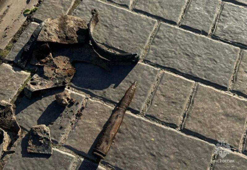 На набережной в центре Орла нашли артснаряд времен Великой Отечественной войны