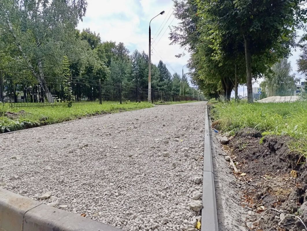 На улице Скворцова продолжается капремонт На улице Скворцова продолжается капремонт