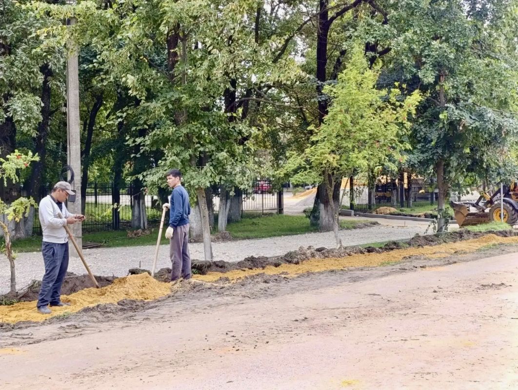 На улице Скворцова продолжается капремонт На улице Скворцова продолжается капремонт