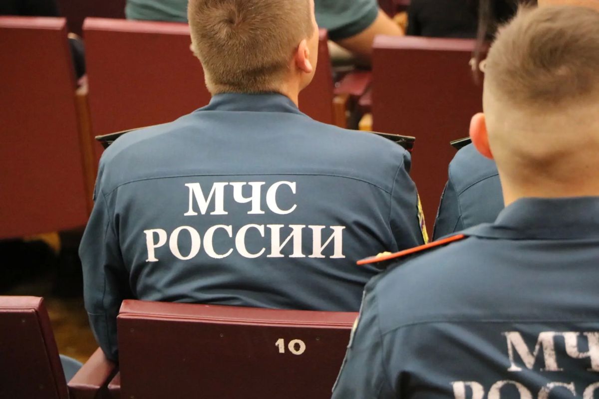 Председатель Облизбиркома Лилия Пиняева провела информационно-разъяснительную встречу с сотрудниками Главного управления МЧС России по Орловской области Председатель Облизбиркома Лилия Пиняева провела информационно-разъяснительную встречу с сотрудниками Главного управления МЧС России по Орловской области