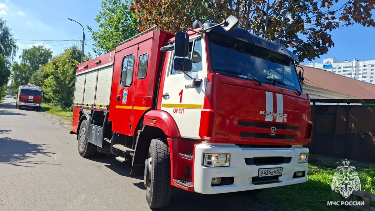 22 выезда за минувшую пятницу: очевидцы помогали в тушении пожаров 22 выезда за минувшую пятницу: очевидцы помогали в тушении пожаров