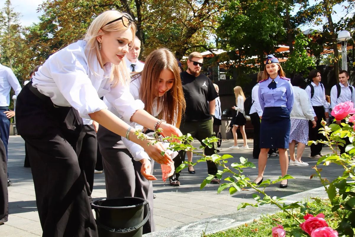 В Орле прошла акция «Орловщина против террора» В Орле прошла акция «Орловщина против террора»