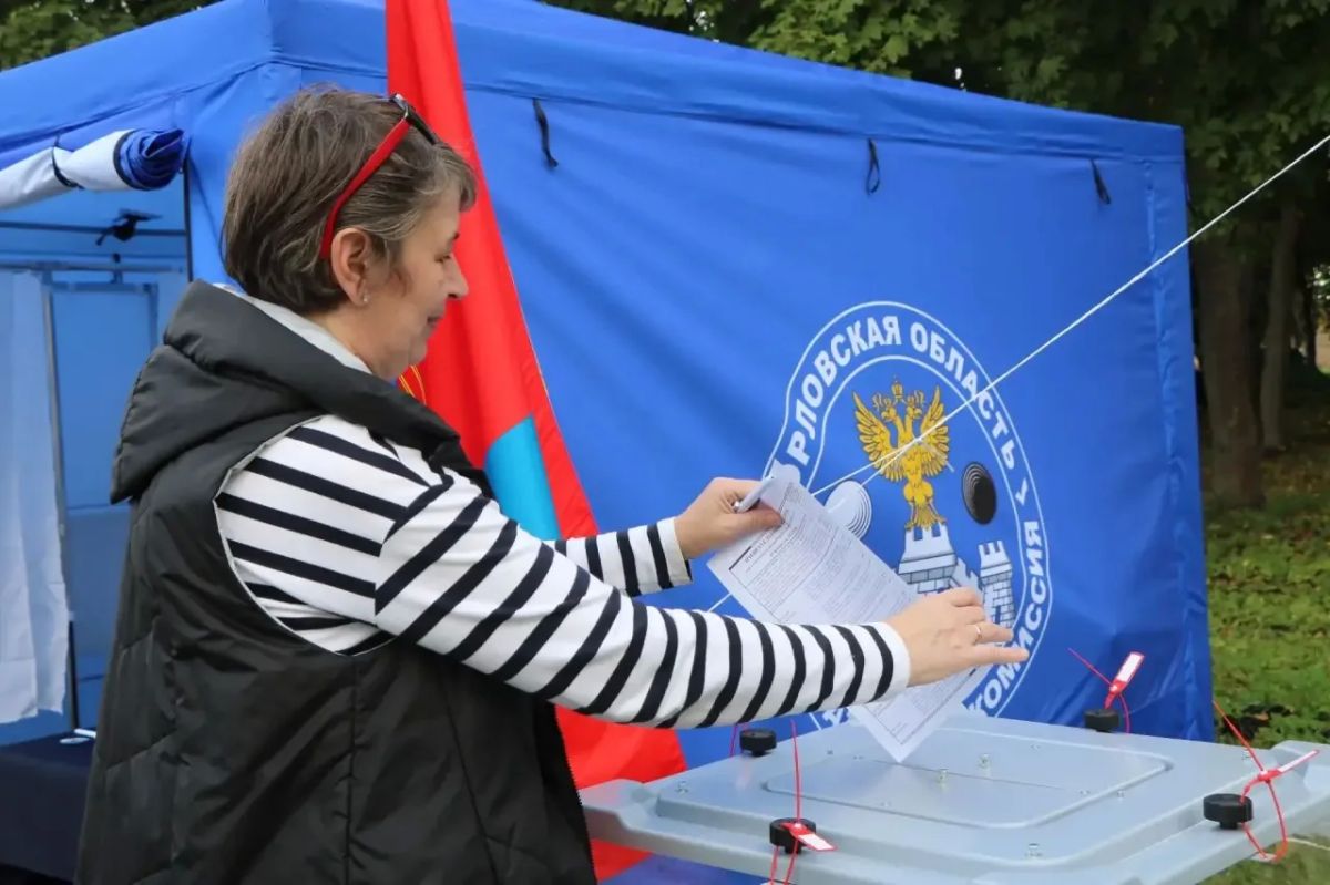 Выходные на Орловщине прошли по-настоящему насыщенно! В Орловском муниципальном округе состоялся IV Всероссийский военно-патриотический фестиваль «Сабуровская крепость» Выходные на Орловщине прошли по-настоящему насыщенно! В Орловском муниципальном округе состоялся IV Всероссийский военно-патриотический фестиваль «Сабуровская крепость»