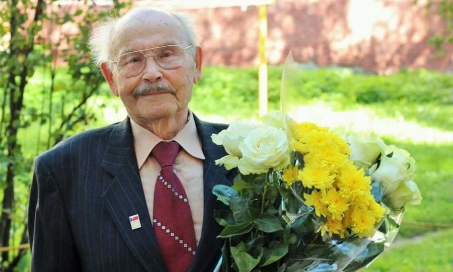 Орловскому ветерану Виктору Шигину исполнилось 102 года