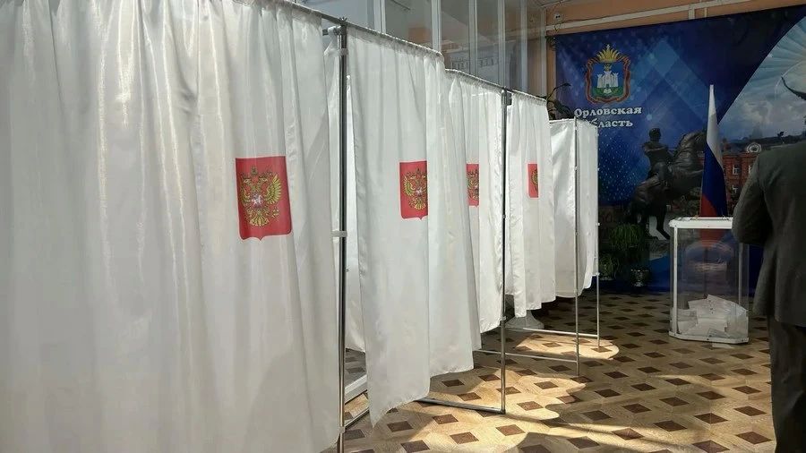 Выборы во Дворце пионеров и школьников им. Ю. А. Гагарина в Орле проходят в творческой обстановке Выборы во Дворце пионеров и школьников им. Ю. А. Гагарина в Орле проходят в творческой обстановке