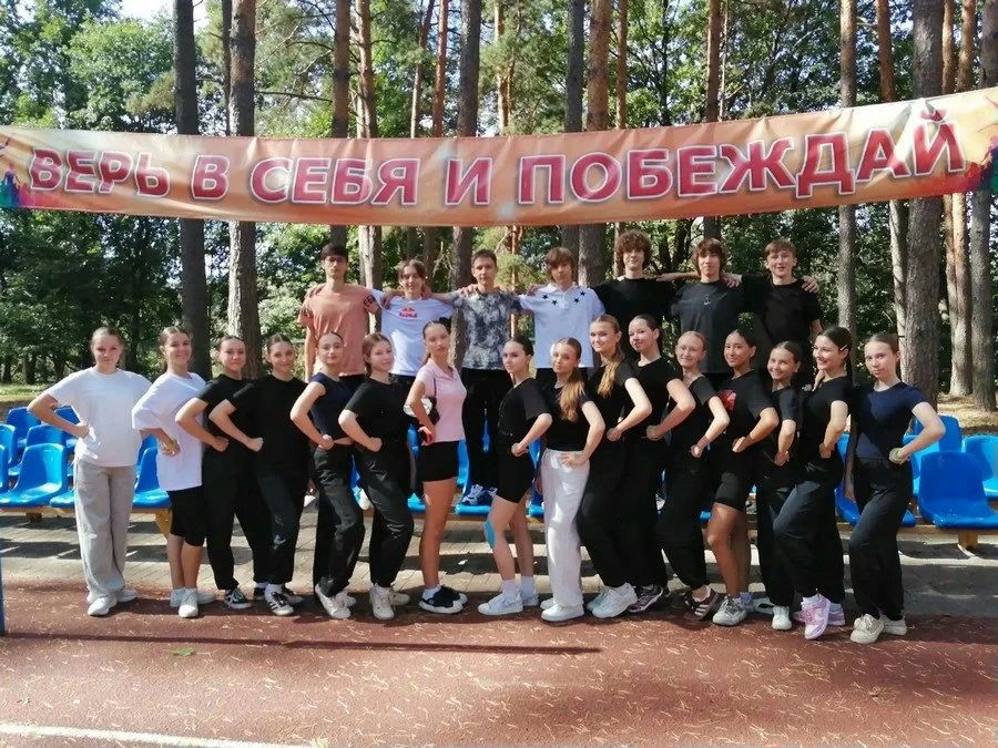 Орловские танцоры исполнили русскую «Калинку» на белорусской сцене Орловские танцоры исполнили русскую «Калинку» на белорусской сцене