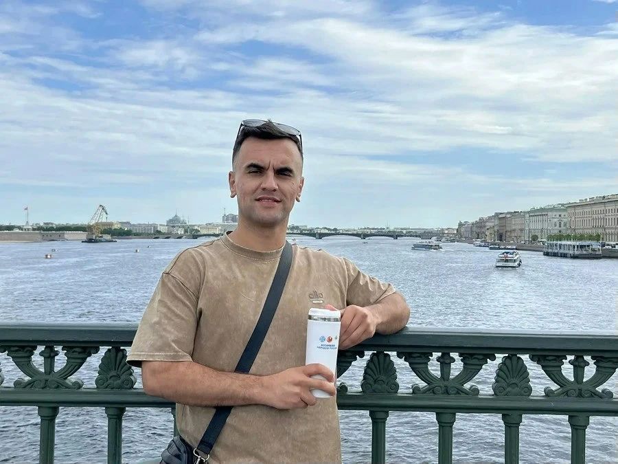 Руководитель молодёжного крыла реготделения Ассамблеи народов России Ахмадбек Асадбеков считает Орёл родным Руководитель молодёжного крыла реготделения Ассамблеи народов России Ахмадбек Асадбеков считает Орёл родным