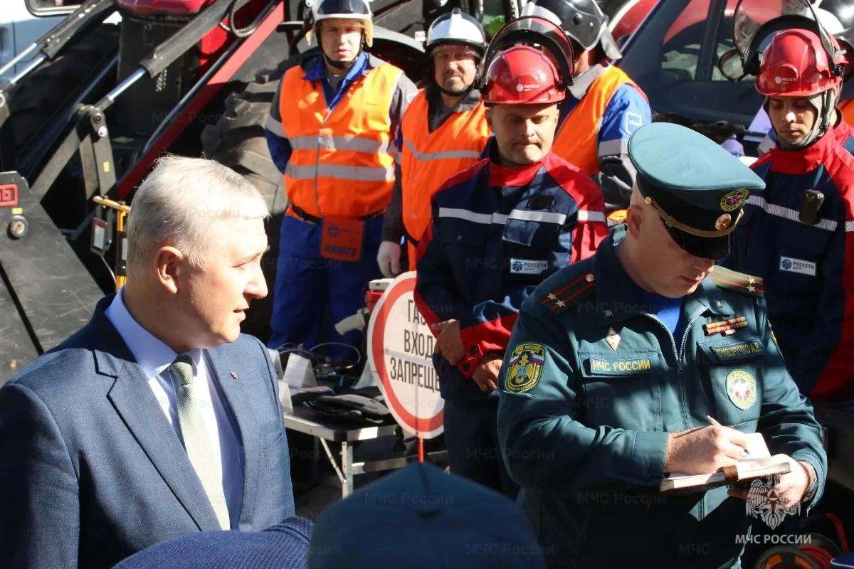 Аварийно-спасательные формирования Орловского округа показали готовность к действиям при ЧС в осенне-зимний период Аварийно-спасательные формирования Орловского округа показали готовность к действиям при ЧС в осенне-зимний период