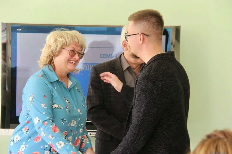В Орле открыли новую модельную библиотеку с интерактивным музеем СВО В Орле открыли новую модельную библиотеку с интерактивным музеем СВО