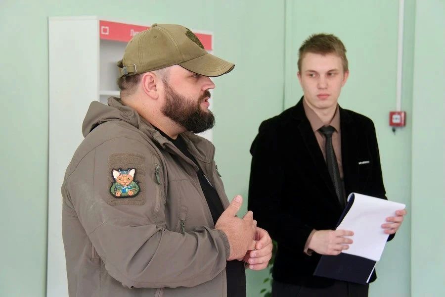 В Орле открыли новую модельную библиотеку с интерактивным музеем СВО В Орле открыли новую модельную библиотеку с интерактивным музеем СВО