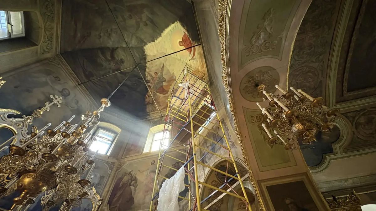 В Иоанно-Крестительском храме Орла началась реставрация настенных росписей В Иоанно-Крестительском храме Орла началась реставрация настенных росписей