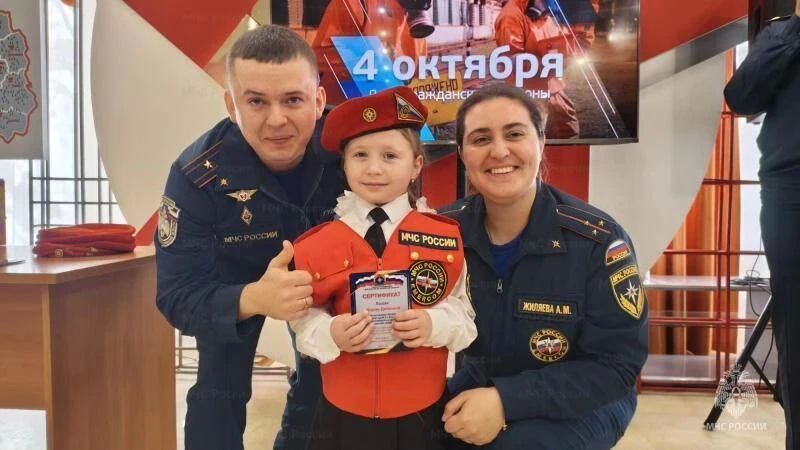 Слова клятвы кадет-спасателей прозвучали в орловском военно-историческом музее Слова клятвы кадет-спасателей прозвучали в орловском военно-историческом музее