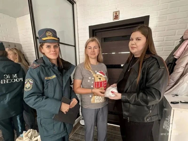 В Орловском округе продолжается работа по вручению пожарных извещателей многодетным семьям В Орловском округе продолжается работа по вручению пожарных извещателей многодетным семьям