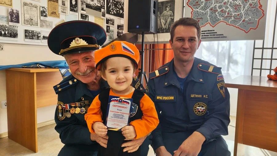 Орловские дошколята поклялись быть смелыми и дружными Орловские дошколята поклялись быть смелыми и дружными
