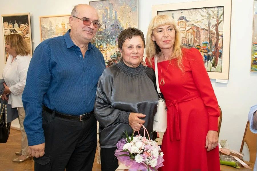 «Цветные города Ольги Душечкиной» можно увидеть в Орловском музее изобразительных искусств «Цветные города Ольги Душечкиной» можно увидеть в Орловском музее изобразительных искусств