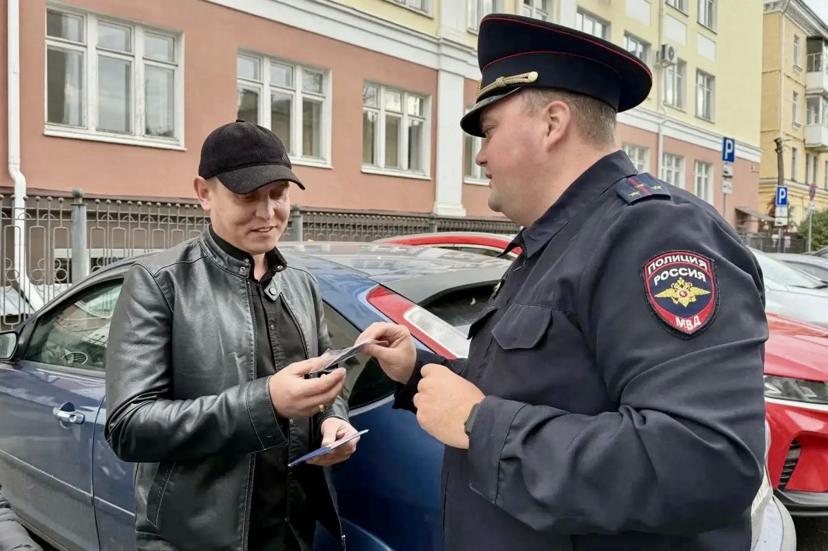 В Орле водителей поздравили с Днём отца В Орле водителей поздравили с Днём отца