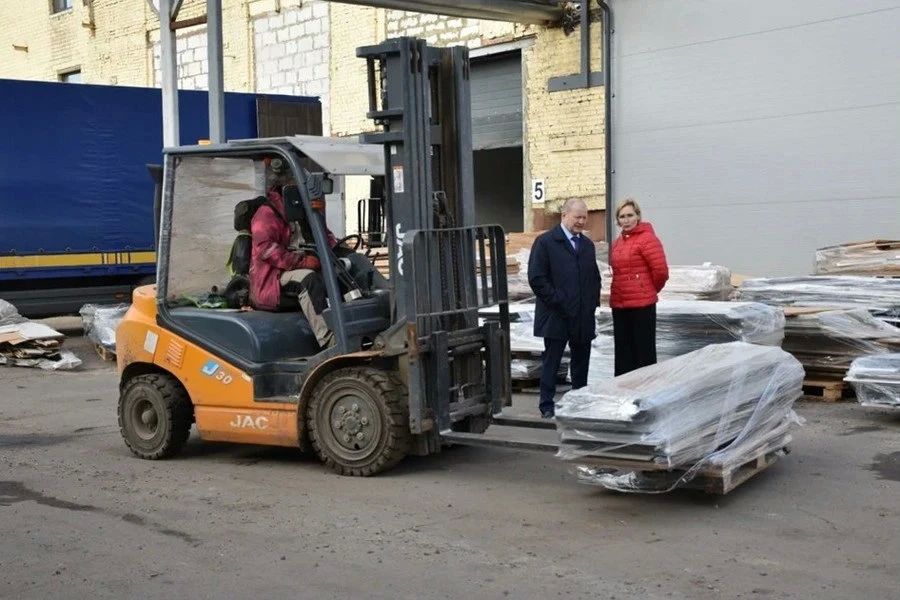 Орловский облсовет и Народный фронт отправили 20 тонн стройматериалов защитникам Отечества Орловский облсовет и Народный фронт отправили 20 тонн стройматериалов защитникам Отечества