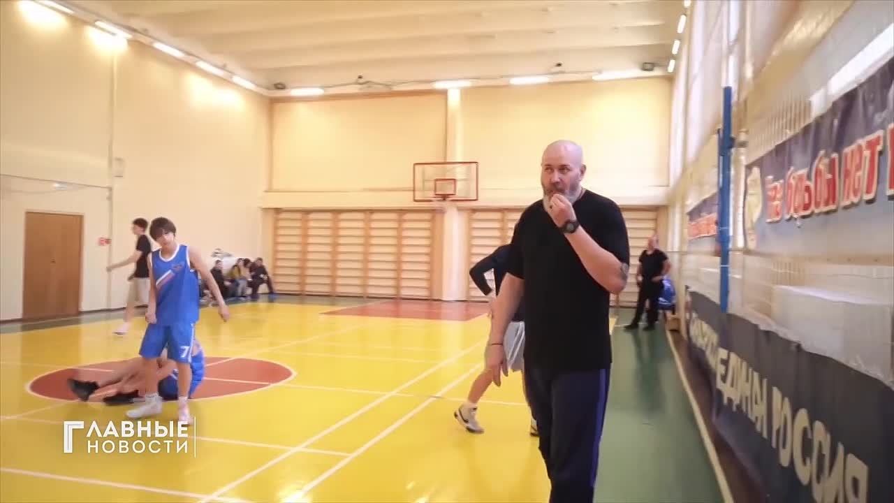 В Орле стартовали игры Юношеской баскетбольной лиги Сиденко
