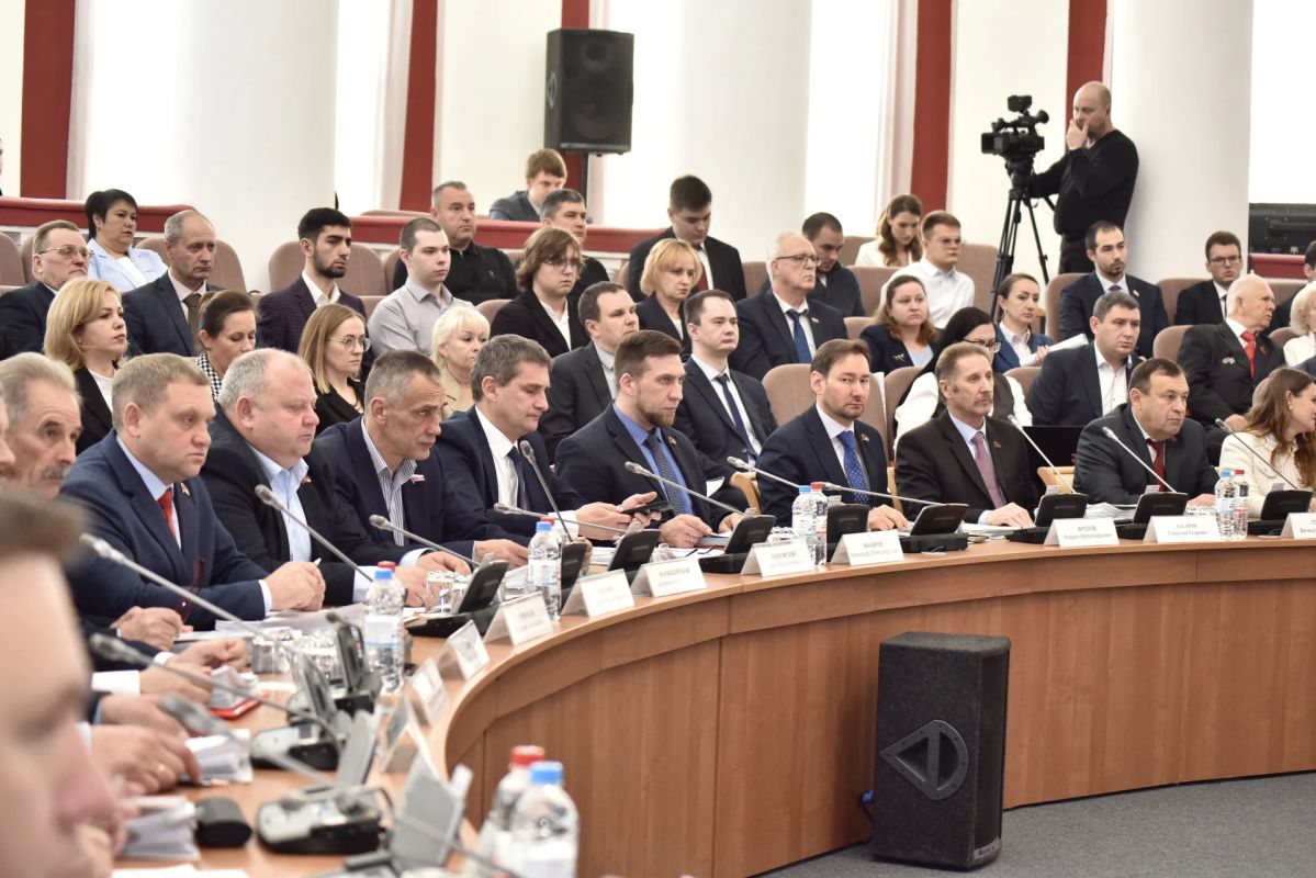 Андрей Клычков: Проект закона о бюджете на следующий год принят сегодня в первом чтении на заседании областного Совета народных депутатов Андрей Клычков: Проект закона о бюджете на следующий год принят сегодня в первом чтении на заседании областного Совета народных депутатов